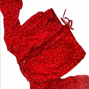 ❌ SOLD ❌ OFF SHOULDER TOP!!